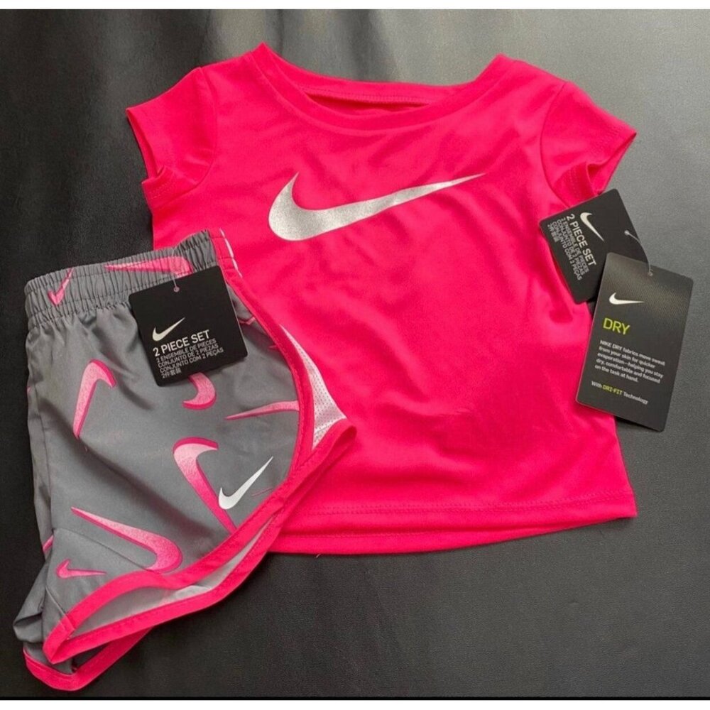 NWT Nike Glitter Athletic Set Baby Girls Size 12M
